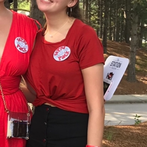 Rust colored tied top - Picture 6 of 6